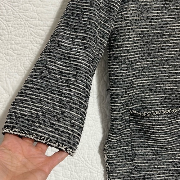 MAX STUDIO Black and White Textured Tunic with Pockets, Size Medium-#275 - Picture 7 of 9